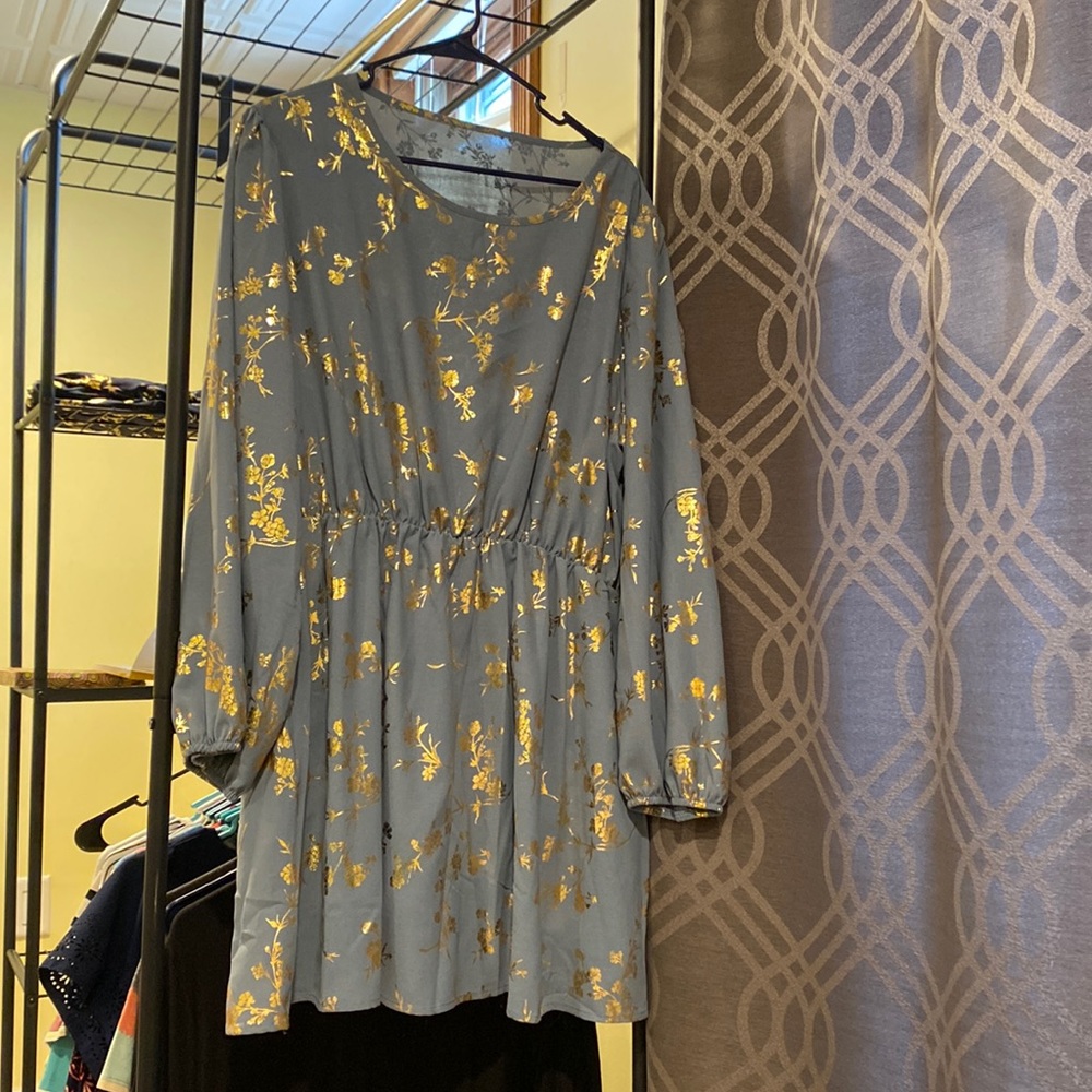 2x light blue and gold floral top